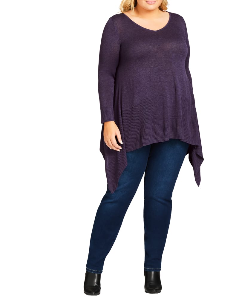 Front of a model wearing a size 14/16 Ariel Tunic Sweater in Plum by avenue. | dia_product_style_image_id:228671